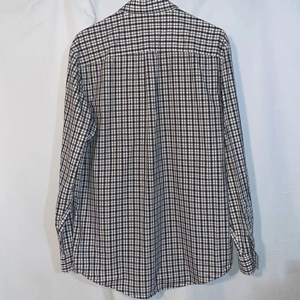 Arrow button Down Shirt - Picture 5 of 10